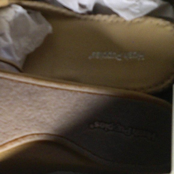 hush puppy slides - Picture 2 of 3